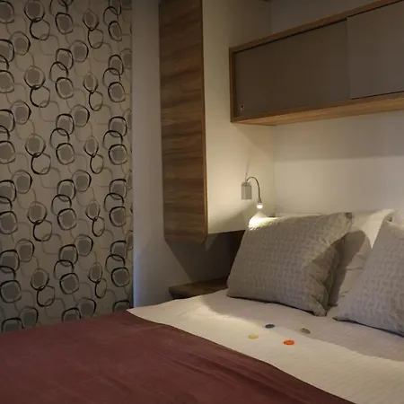 Apartment Porton Biondi Mobile No158